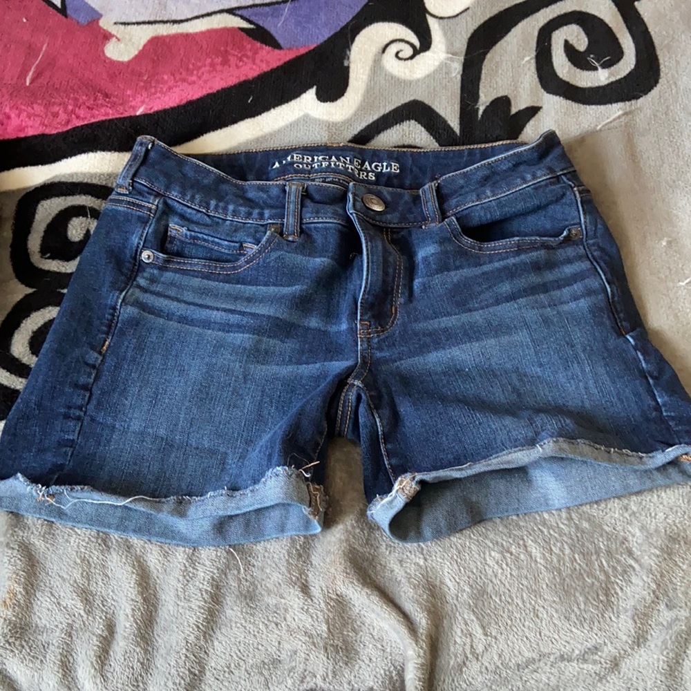 American Eagle Outfitter Cutoff Shorts Size 6